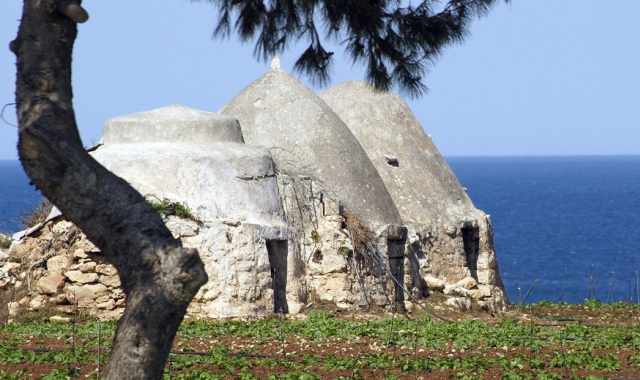I pagliari, quei "parenti dei trulli" sparsi in campagna che parlano di un antico mondo rurale